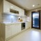 现代白色厨房橱柜装潢设计