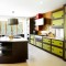 现代时尚绿色厨房吧台设计案例