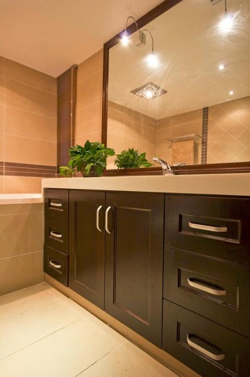 现代风格卫生间浴室柜效果图