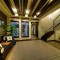 褐色中式风格客厅隔断装修设计欣赏