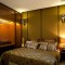 东南亚风格黄色卧室衣柜图片